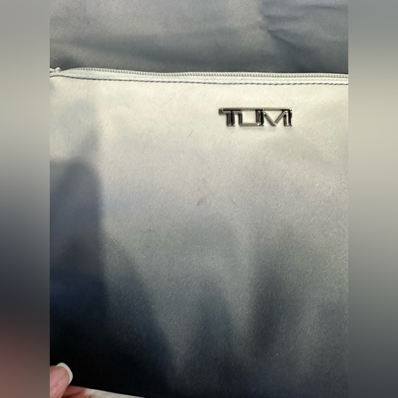 TUMI Gradient Gray and Black Travel Bag - Picture 13 of 15